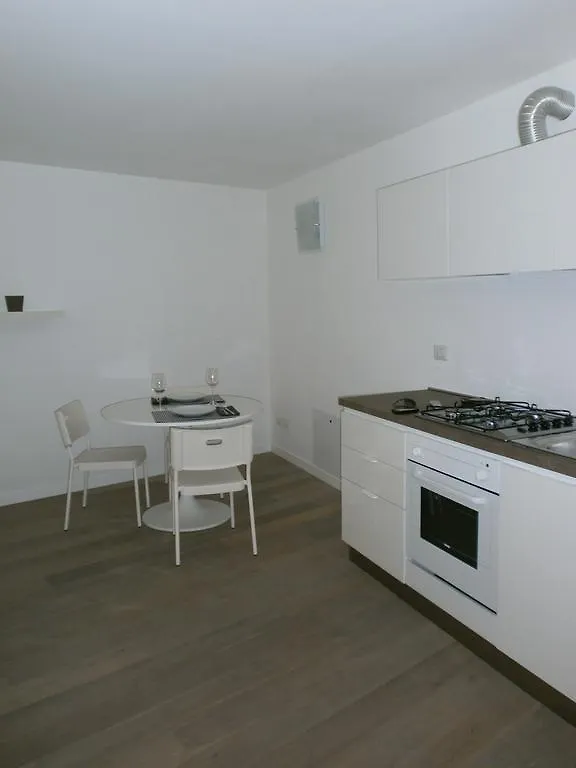 Appartamento Galileo Seregno 0*,